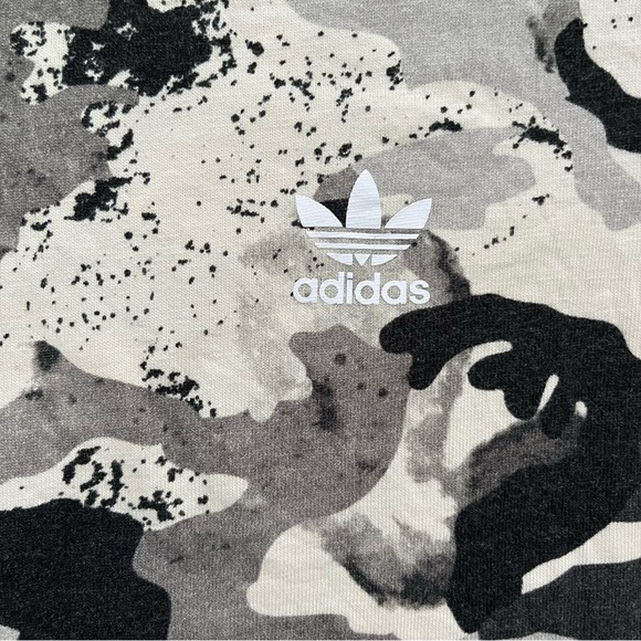 SOLD - Adidas All-Over Camouflage Graphic Originals Logo T-Shirt 'Camo' Size 6 - Picture 5 of 9